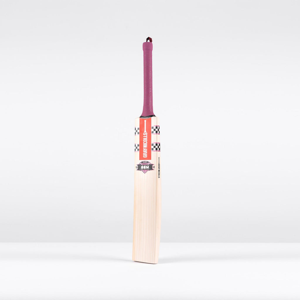 CAMA26English Willow Bats Gem 3.1 Player Edition Bat Face Left