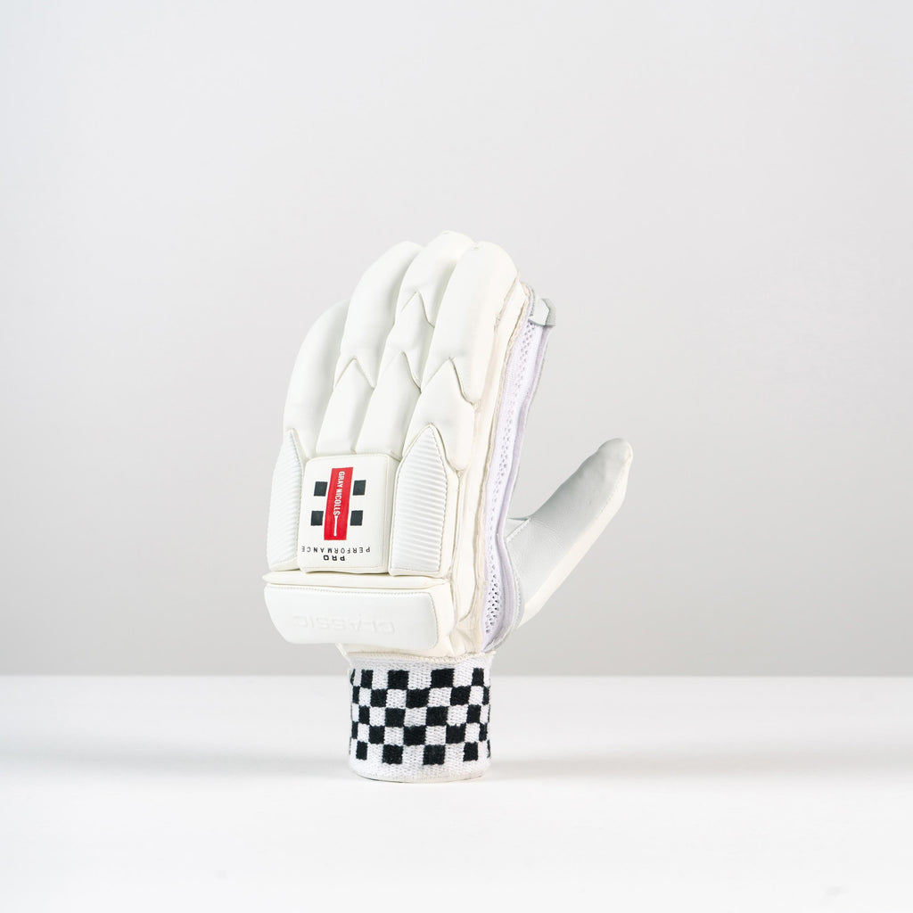 CGBB25Batting Gloves Classic Pro Performance Glove, Top Hand Back Angle