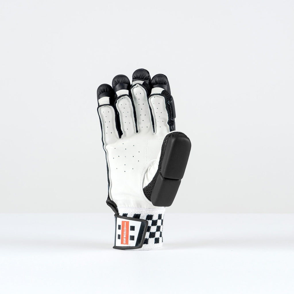 CGCG26Batting Gloves Classic Ultimate 500 Black Glove, Bottom Hand Palm